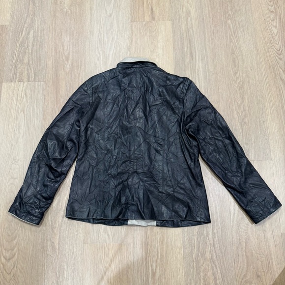 Alji piel Women's Black Leather Button-Front Jacket with Cream Contrast Collar - Picture 11 of 11